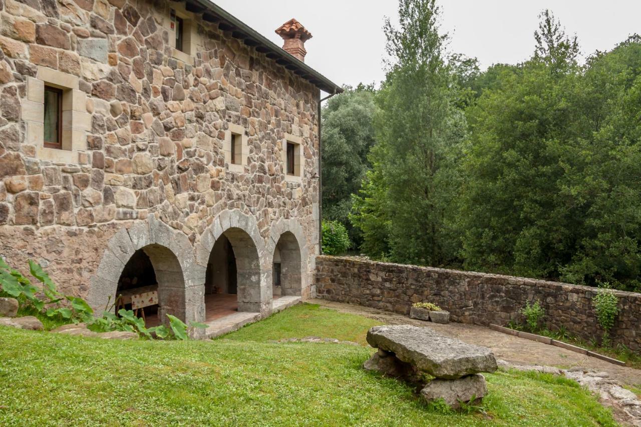 El Molino De Rucandio Льерганес Экстерьер фото